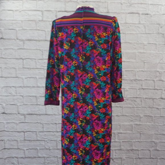 Vintage 80s Rainbow Print Dress - Picture 6 of 11